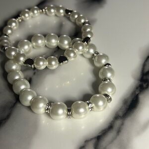 Classic White Pearl Bracelet Set